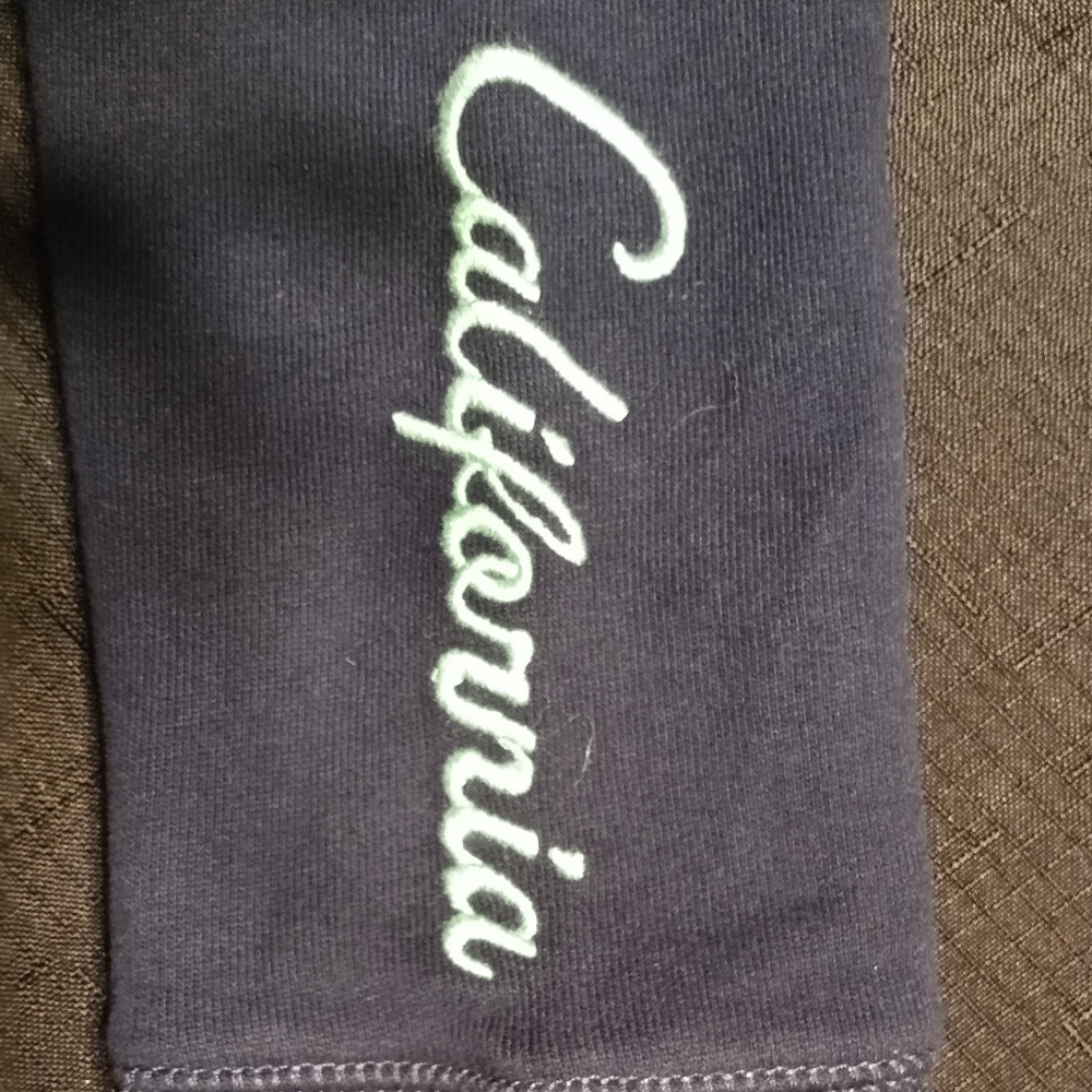 Hollister zip up hoodie - Picture 4 of 5